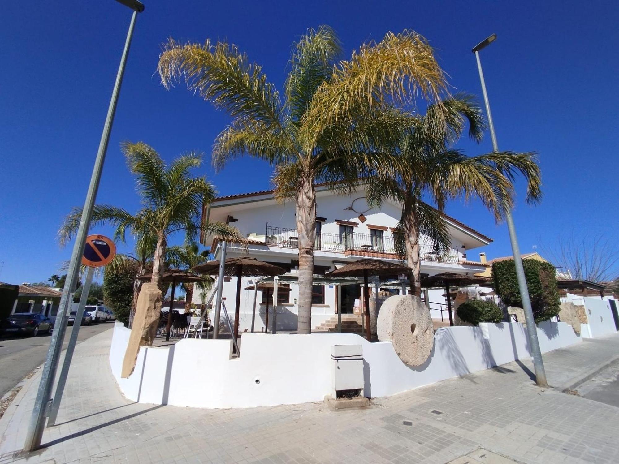Hostal Espai Mediterrani ปัวเอบลาเดบัลโบโน ภายนอก รูปภาพ