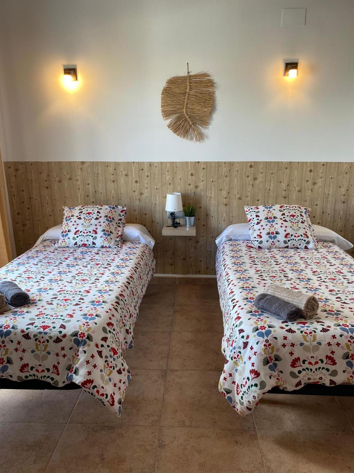 Hostal Espai Mediterrani ปัวเอบลาเดบัลโบโน ภายนอก รูปภาพ