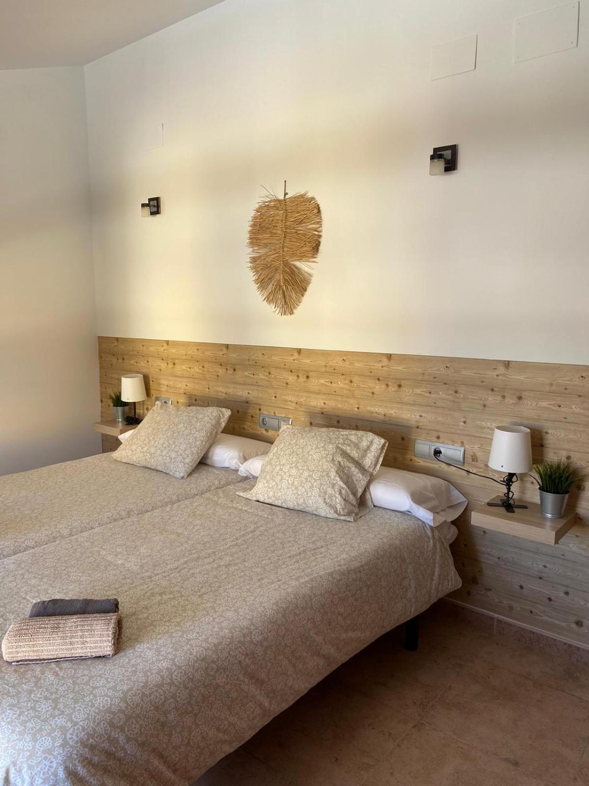 Hostal Espai Mediterrani ปัวเอบลาเดบัลโบโน ภายนอก รูปภาพ